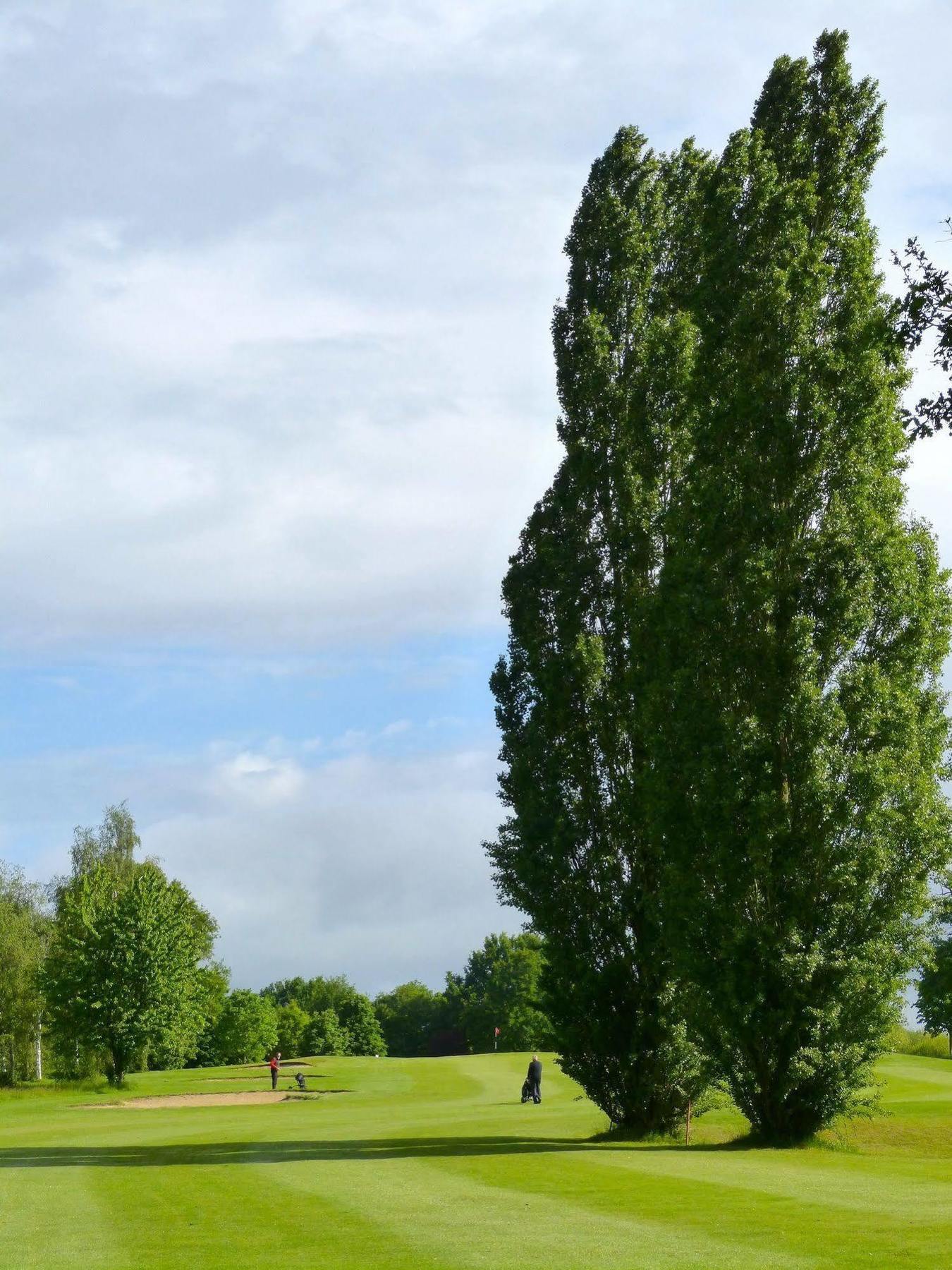 Anjou Golf And Country Club Hotel Champigne ภายนอก รูปภาพ