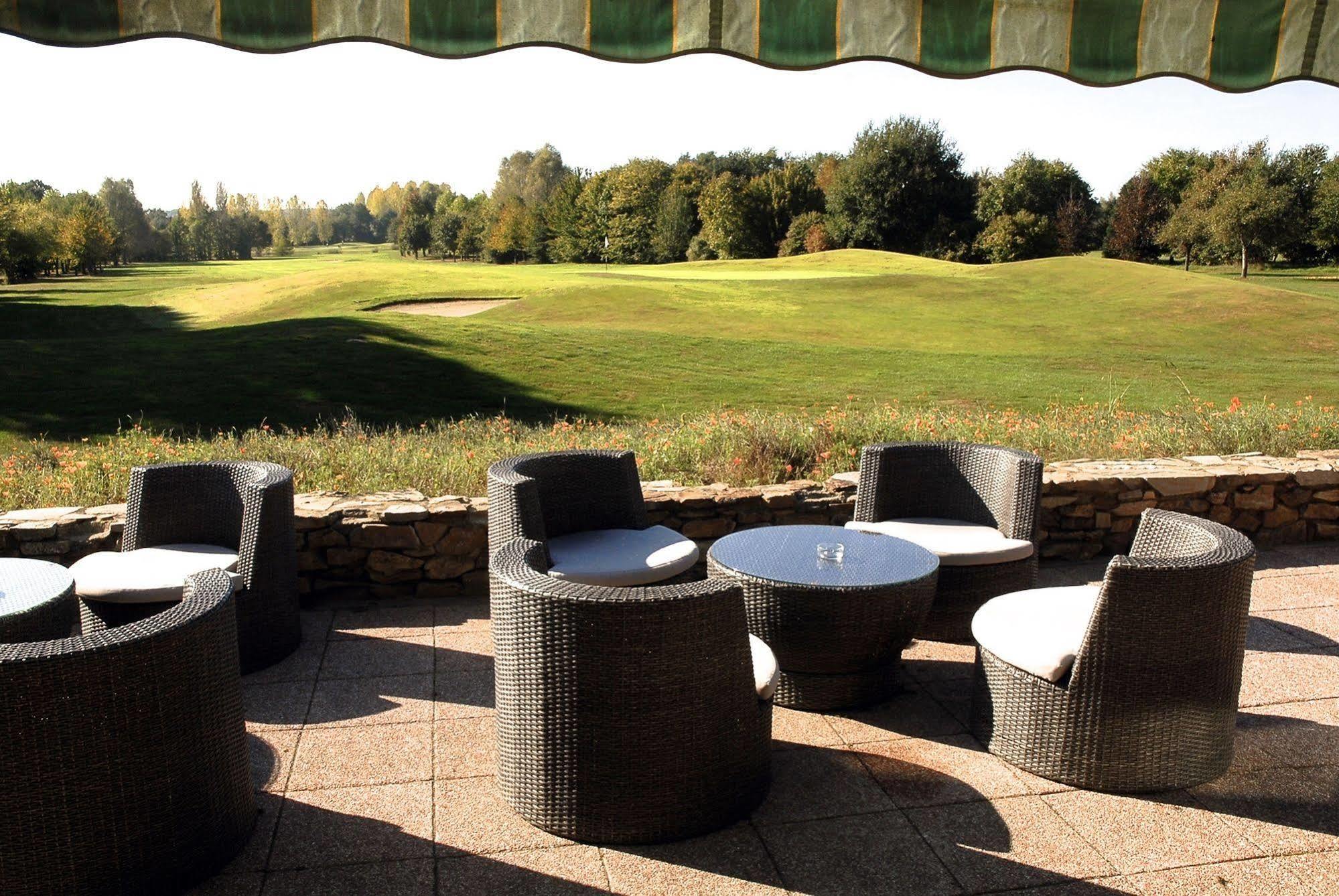 Anjou Golf And Country Club Hotel Champigne ภายนอก รูปภาพ