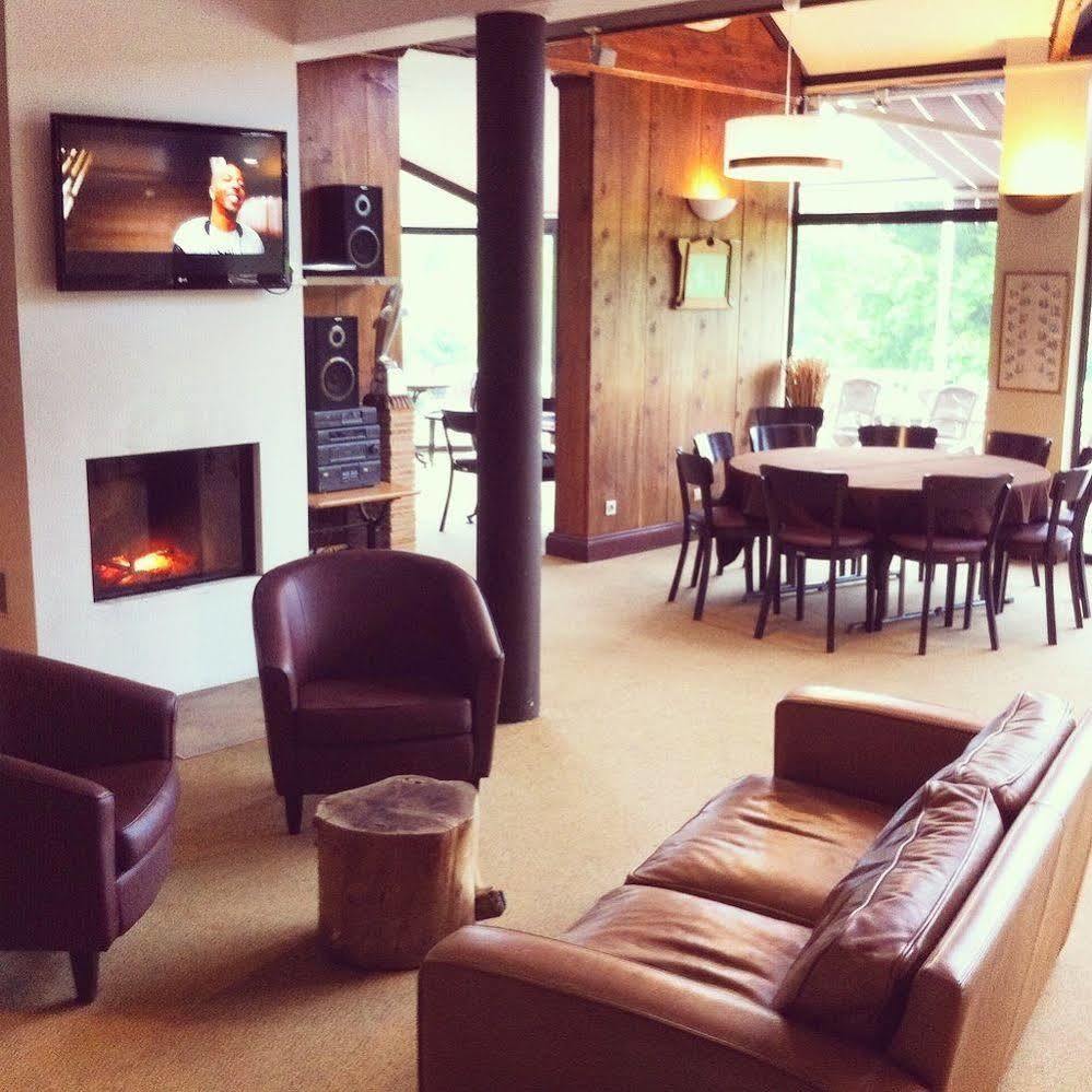 Anjou Golf And Country Club Hotel Champigne ภายนอก รูปภาพ